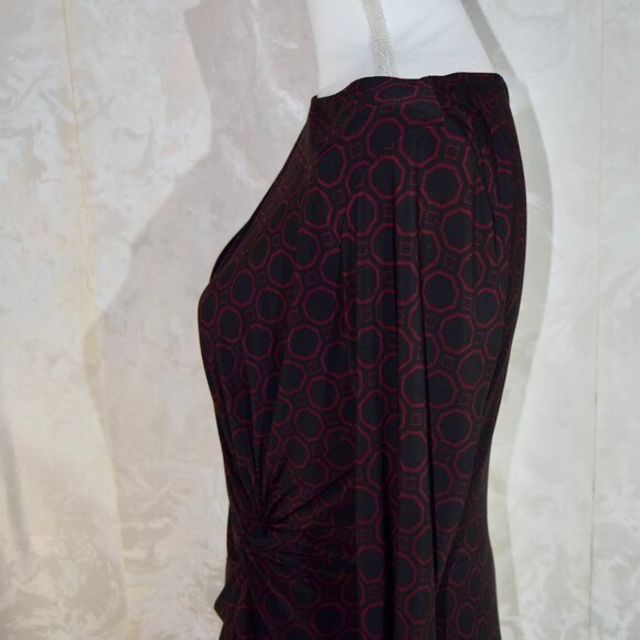 Lauren Ralph Lauren Petite Ruched Dress | Black & Red Geometric Print | 8P - Picture 3 of 5